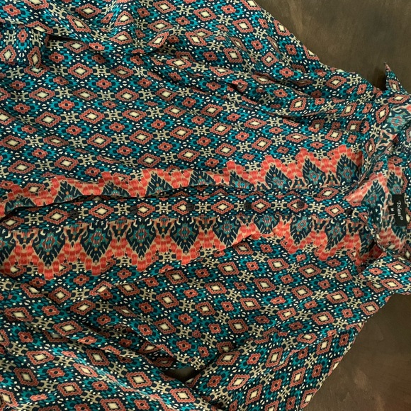 ANTHRO Tolani silk blouse stunning !!!!! M - Picture 2 of 3